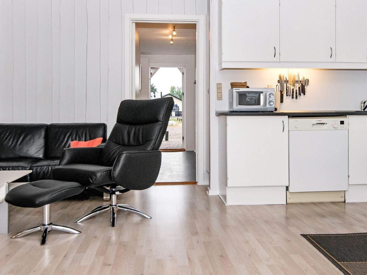4 Person Holiday Home In R M Rømø Kirkeby Exteriör bild